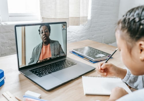 Advantages of In-Person Tutoring for Finding the Best Tutors in the UK